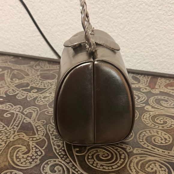 Rodo Metallic gold Clutch - Picture 3 of 7